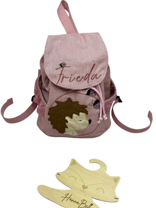 Kita Rucksack mit Namen - Rosa Kindergartenrucksack mit Igel- Motiv auf Wunsch mit Brustgurt
