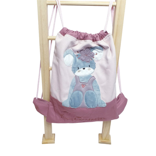 Turnbeutel in altrosa und rosa mit Maus bestickt. Ein Wunschname ist inklusive