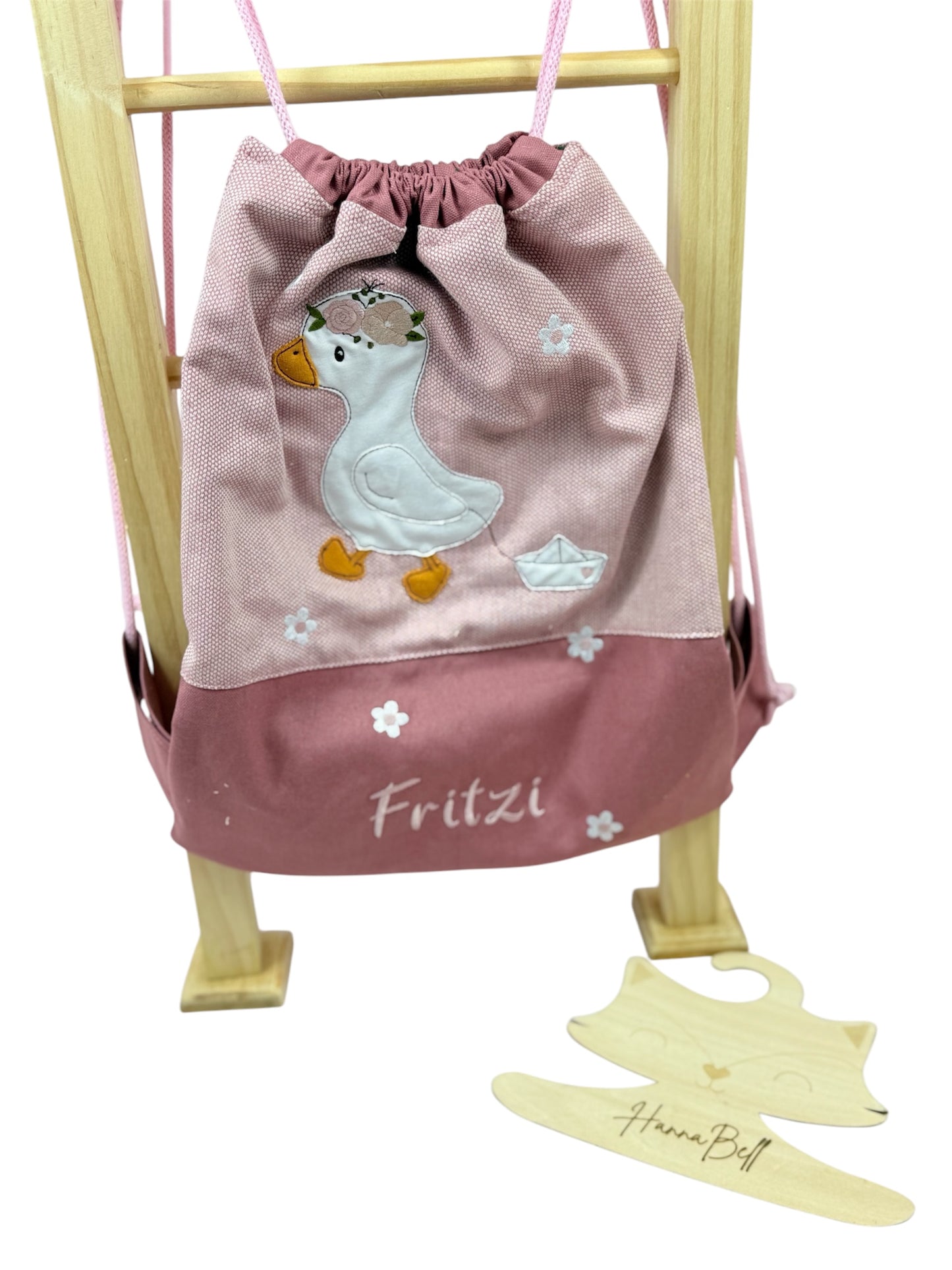 Kinder-Turnbeutel mit bestickter Ente & Namen in Altrosa.