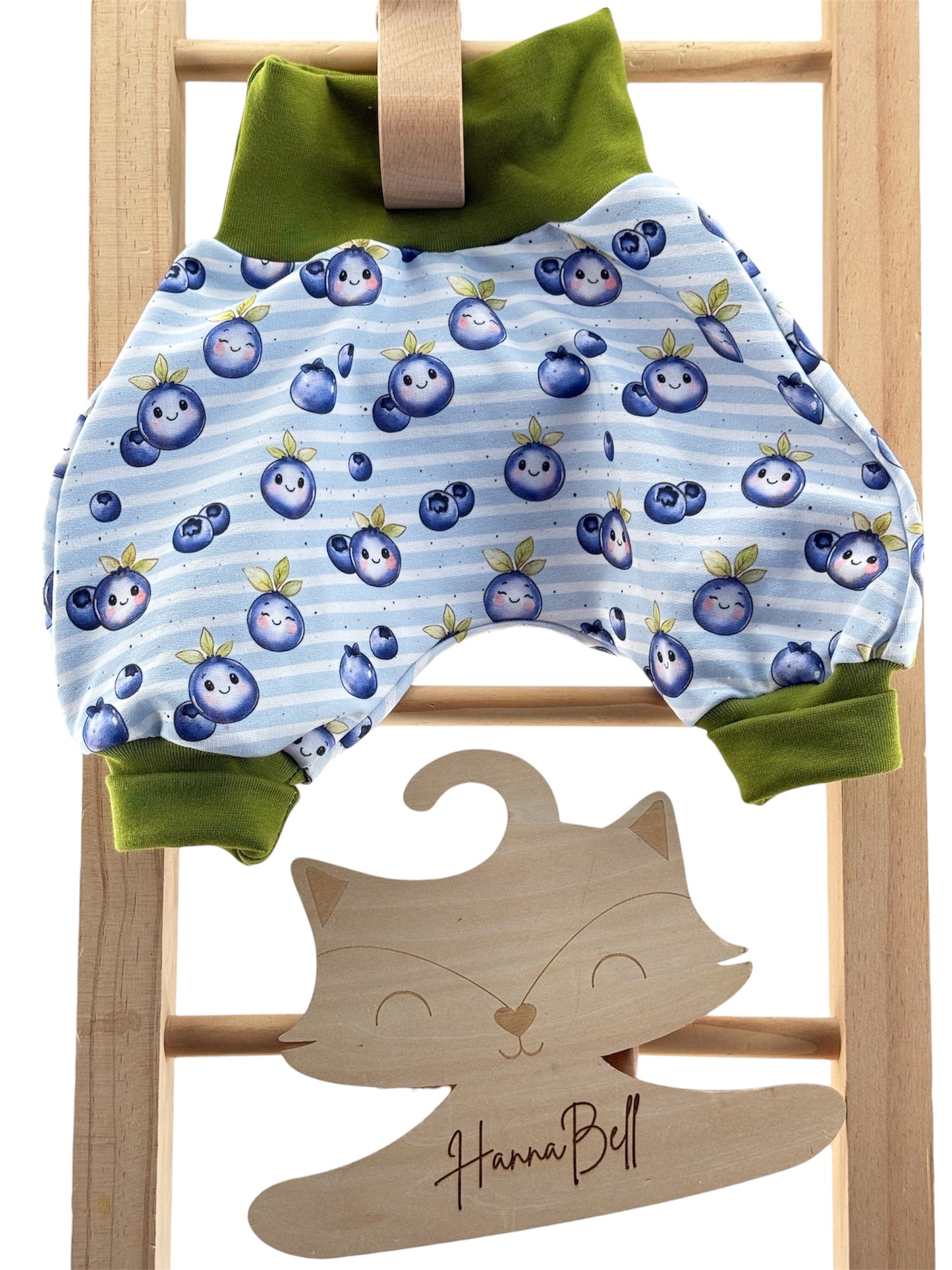 Pumphose für Babys im natürlichen Blaubeer-Design
