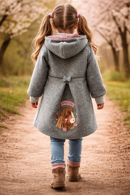 Personalisierbarer Walkmantel für Kinder (Gr. 74–134) – handmade Wollmantel aus 100% Walkwolle mit Zipfelkapuze & Wunsch-Stickerei