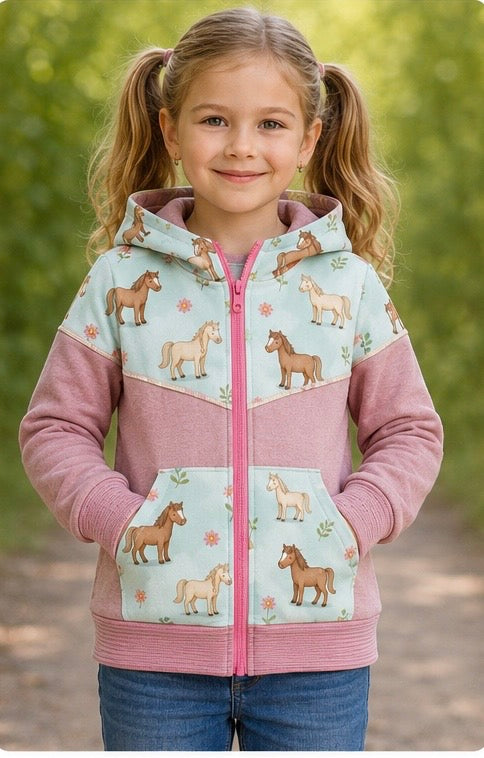 Handmade Kinderjacke mit Ponymotiv | Sommersweat | Größe 80-128