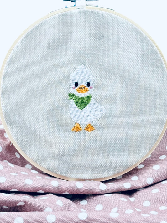 Stickdatei Entengans | Stickdatei Ente & Gans | Puschengröße | Leder & Kunstleder optimiert