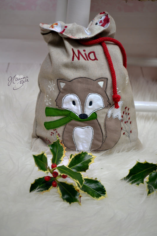 Nachhaltige Weihnachtssäckchen mit Fuchs, beige mit roter Kordel, personalisierbar 