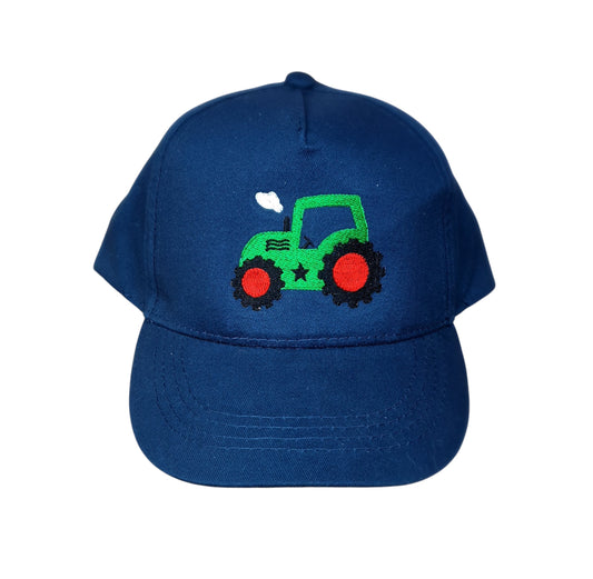 Blaue Kinderkappe mit grünem Traktor und optionaler Namensstickerei