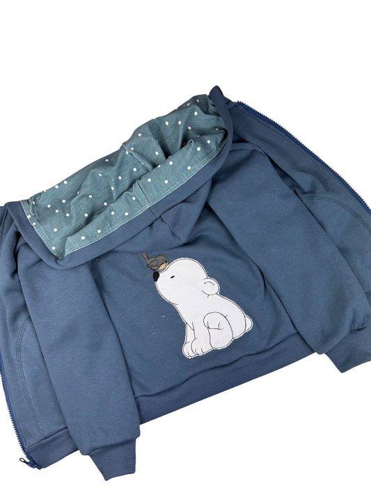 Kinderjacke aus Bio Softsweat in China Blau mit Eisbär Applikation